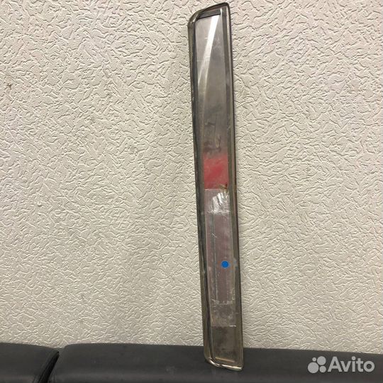 Накладка на порог с подсветкой Nissan Patrol 2010