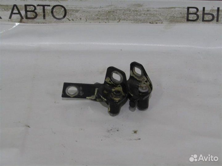 Петля двери задней левой Ford Focus pnda 2014