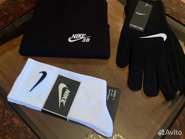 Комплект 3в1 Шапка и перчатки Nike