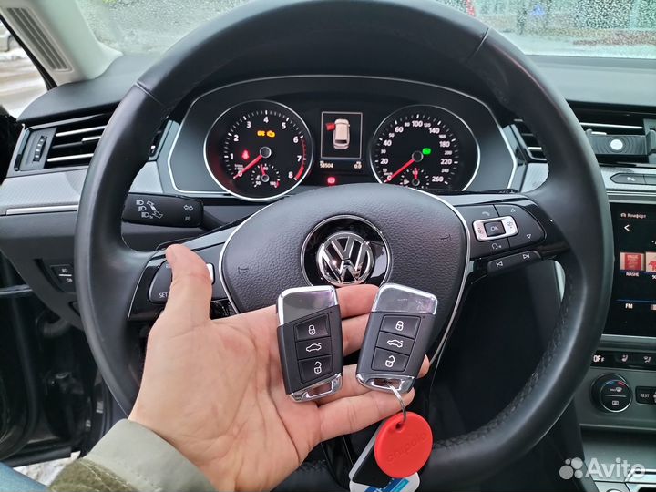 Смарт ключ Volkswagen Passat B8
