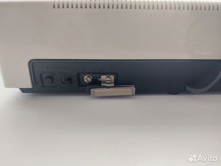 Часы радио Sony Digimatic TFM -C650W