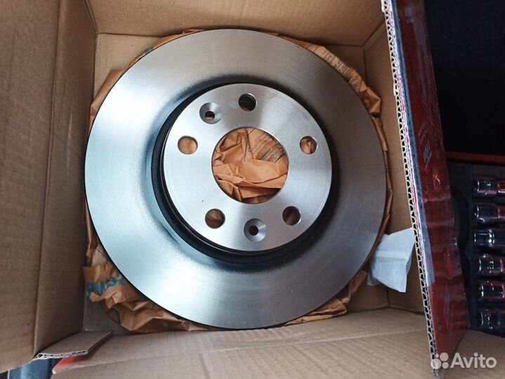 Тормозные диски для разных авто остатки