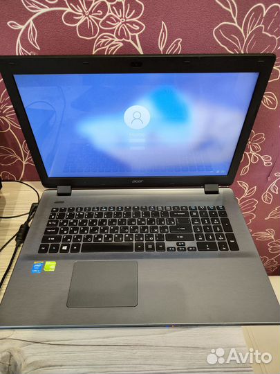 Ноутбук 17 дюймов Acer E5-771