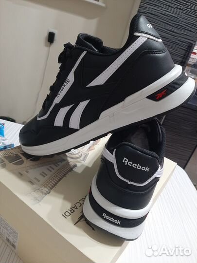 Кроссовки муж.Reebok,43рр,новые,осень-зимв