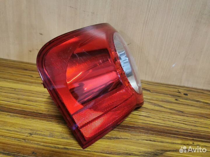 Фонарь задний левый Volkswagen Passat универсал