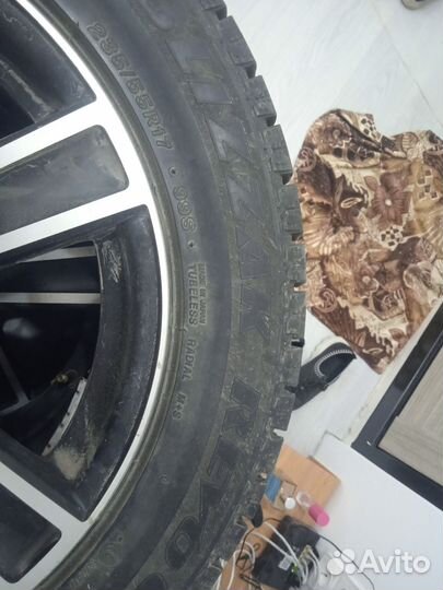 Bridgestone Blizzak Revo 969 235/55 R17