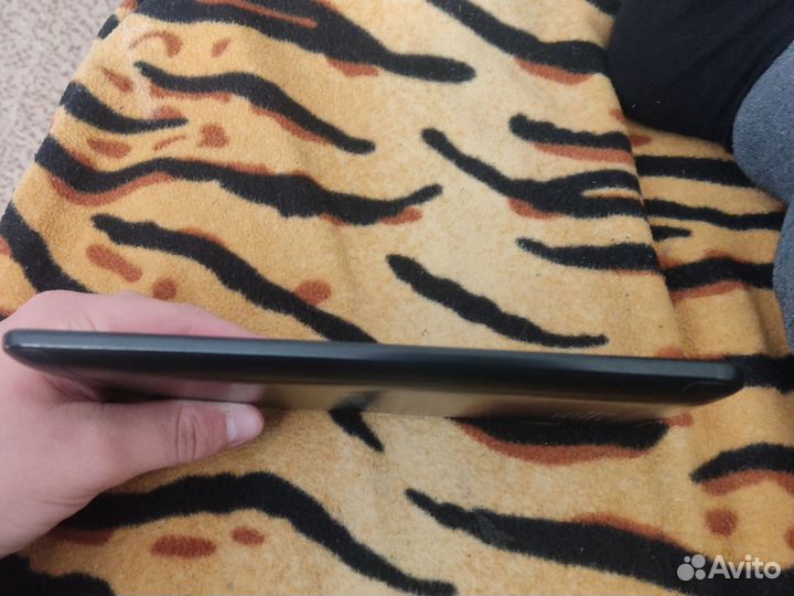 Планшет supra