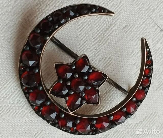 Брошь гранатовая, серебро. антик