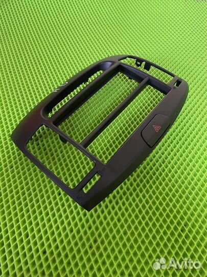 Центральная накладка элантра 4 HD