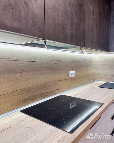 Кухня на заказ Прато. Стильная угловая кухня