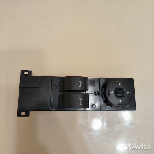 Блок управления стеклоподъемниками Ford Focus 2