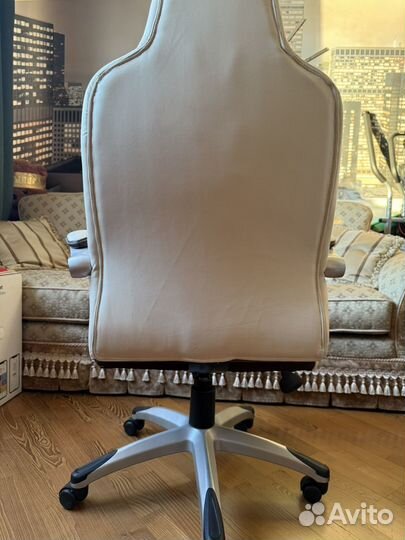 Компьютерное кресло
