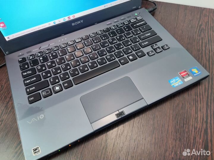 Sony 14' Core i3/озу 8/SSD/HD 6470