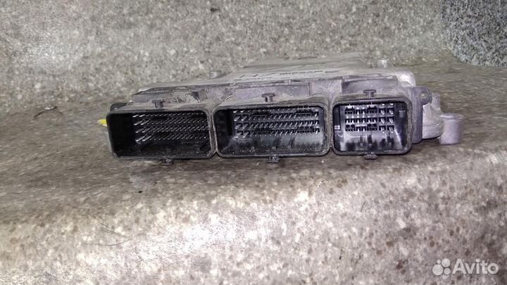 Блок управления двигателем Nissan Qashqai