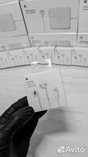 Проводные нaушники Apple EarPods Lightning