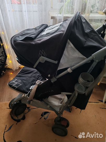 Прогулочная коляска трость maclaren