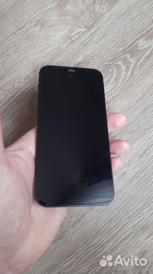 Apple iPhone 12