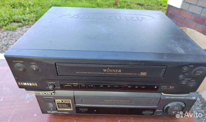 Видеомагнитофоны Sony и Samsung