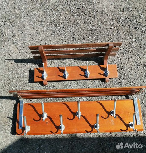 Вешалка в прихожую