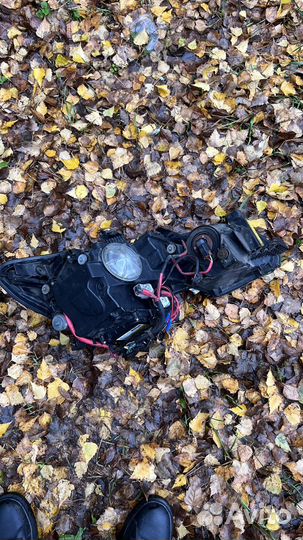 Левая фара Lexus GS450h