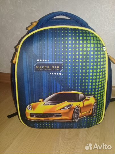 Школьный рюкзак