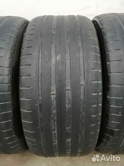 Nokian Tyres Hakka Black 2 255/45 R18