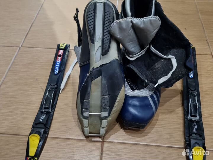 Лыжные ботинки коньковые