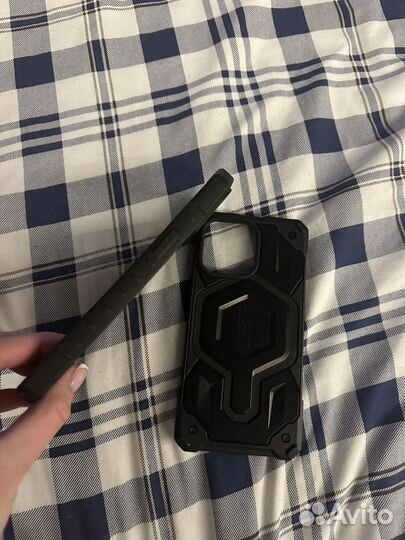 Чехол на iPhone 14 pro max uag