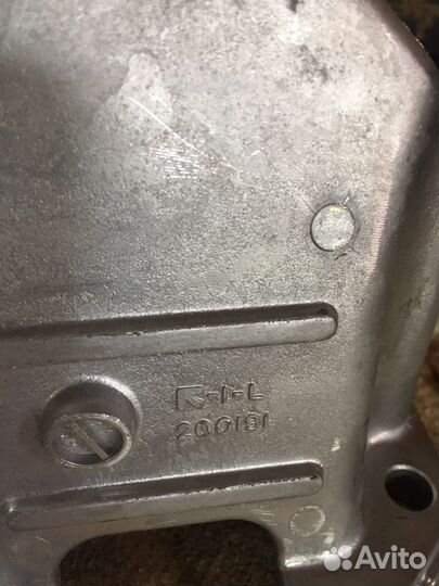 Крепление подушки двс Suzuki Grand Vitara