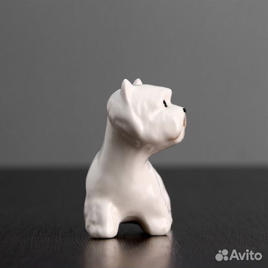 Статуэтка фарфоровая 