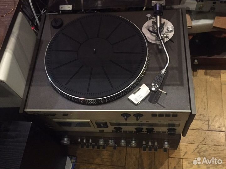 Проигрыватель винила JVC L-A10