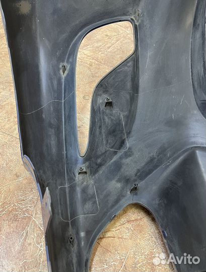 Продам бампер передний