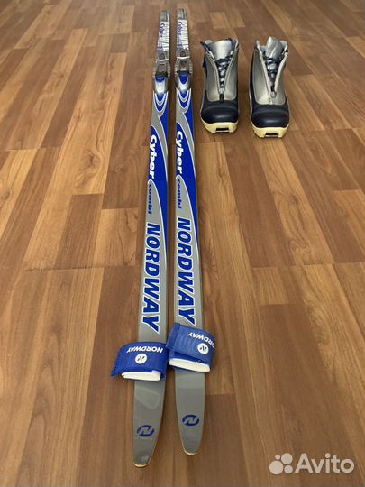 Беговые лыжи