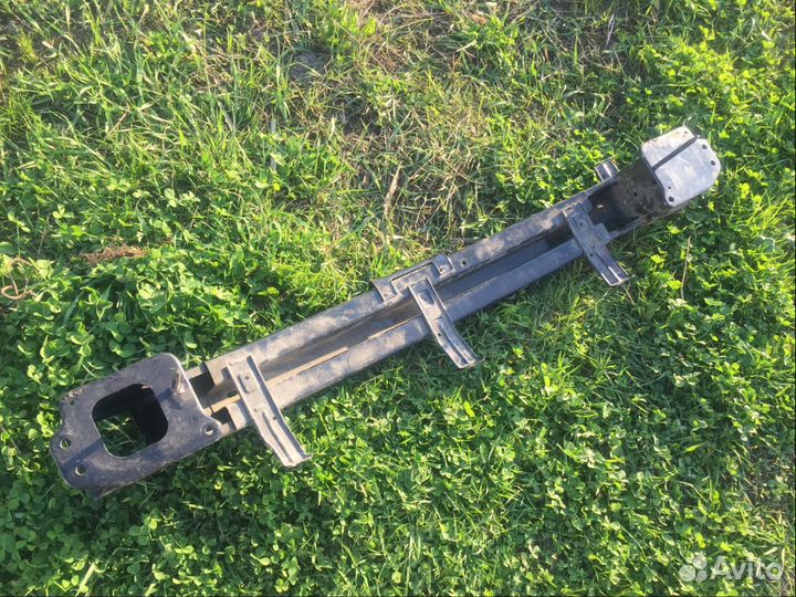 Усилитель заднего бампера Hyundai Santa Fe 2014