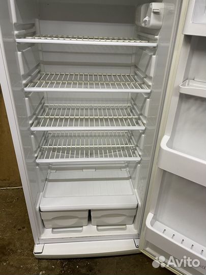 Холодильник Indesit, отличное состояние