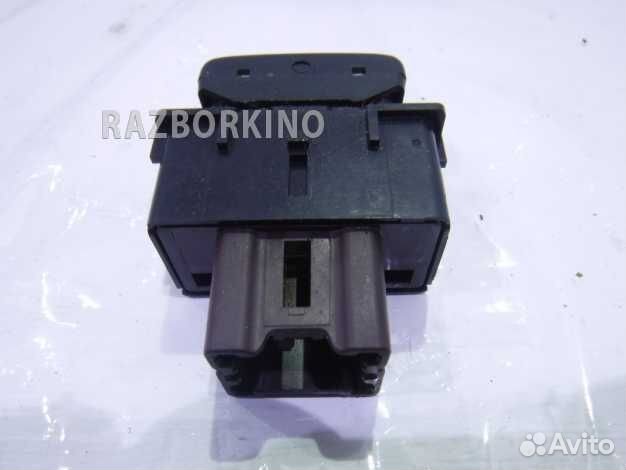 Кнопка обогрева сидений