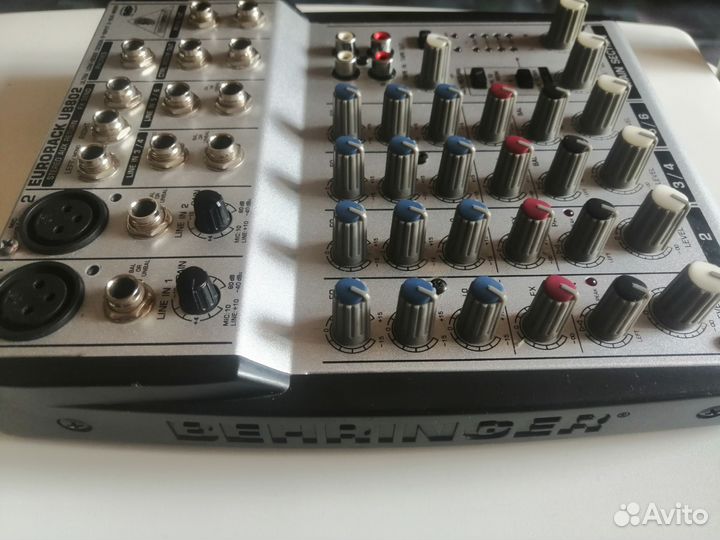 Микшерный пульт behringer eurorack UB 802