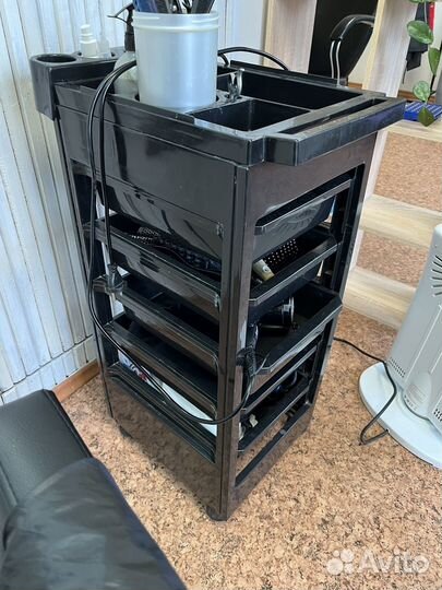 Тележка парикмахерская