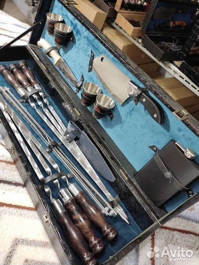 Набор для пикника в чемодане