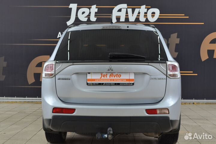 Mitsubishi Outlander 2.4 CVT, 2012, 218 725 км