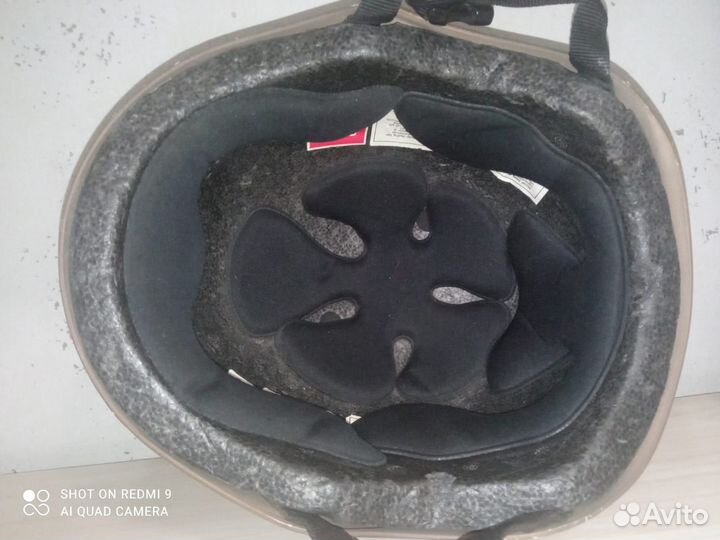 Велошлем с наколенниками, налокотниками