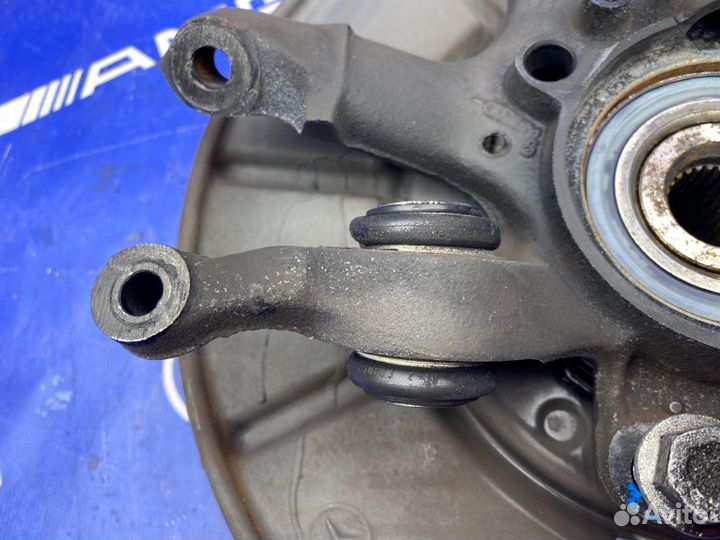 Кулак поворотный задний правый Mercedes S500 W220