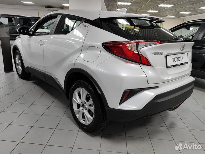 Toyota Izoa 2.0 CVT, 2023