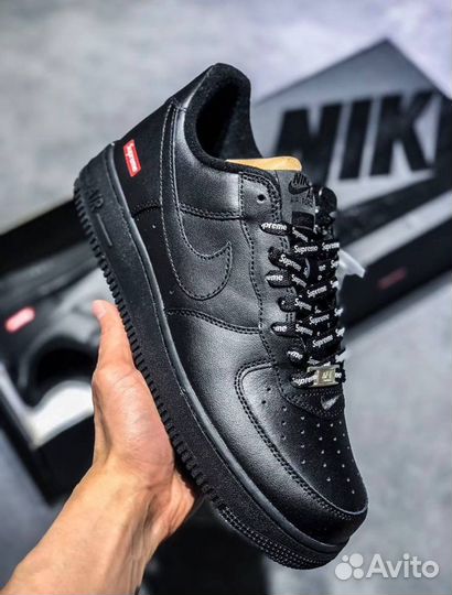 Nike Air Force 1 x Supreme