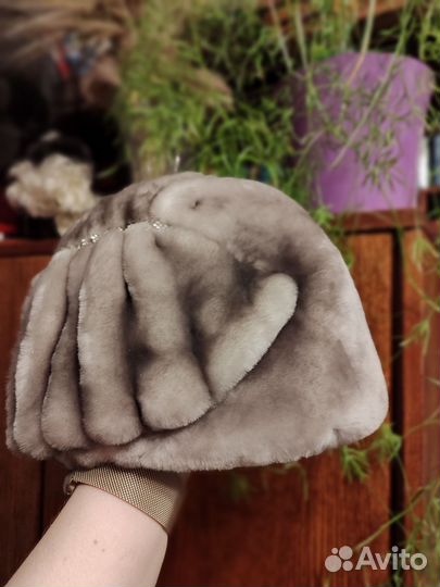 Шапка мутоновая женская