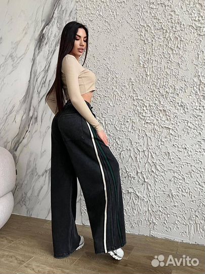 Стильные спортивные штаны женские