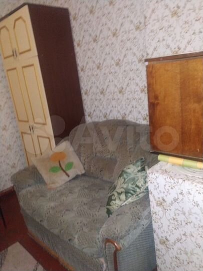 Комната 14 м² в 4-к., 1/1 эт.