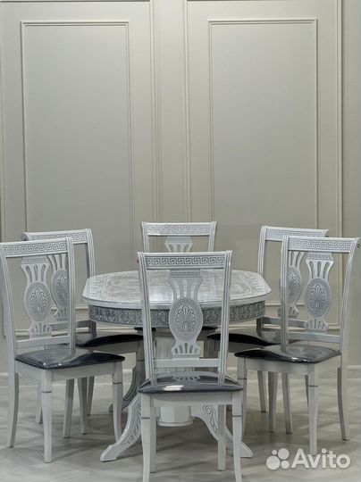 Комплект стол и стулья. В наличии