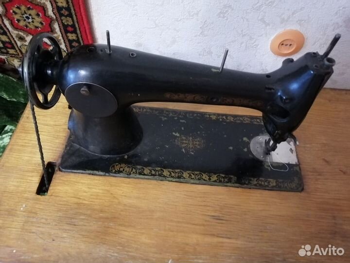 Швейная машина Singer
