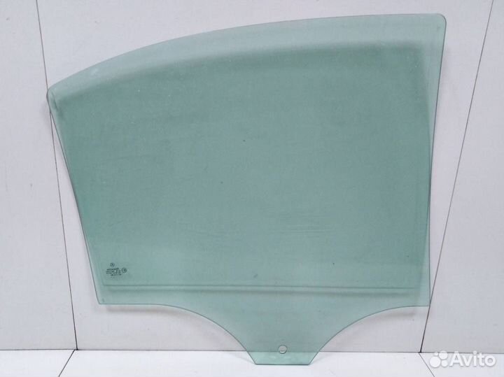 Стекло двери задней левой Mercedes-Benz C-Class W204 2007-2014